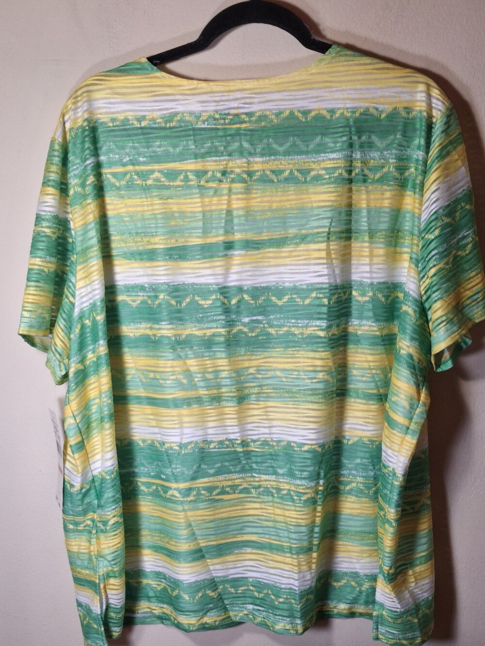 NWT Alfred Dunner Embellished Split Neck Top - Picture 4 of 7